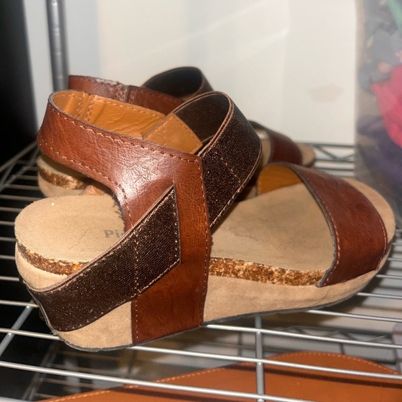 Wedges - Picture 2 of 3